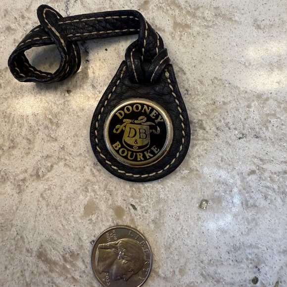 Dooney &‎ Bourke Black Leather replacement fob - Picture 3 of 5